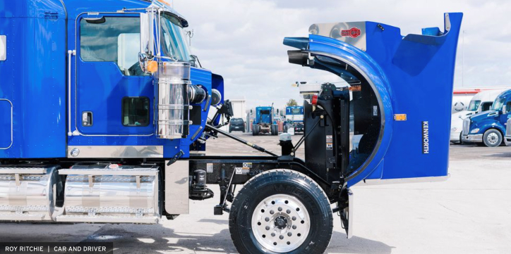 an image of Bakersfield mobile diesel mechanic